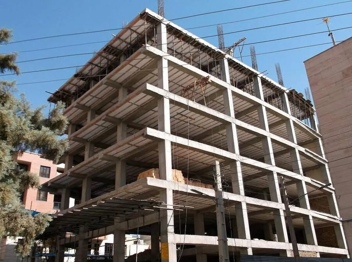 سقوط مرگبار کارگرجوان از ساختمان نیمهکاره جنوب تهران