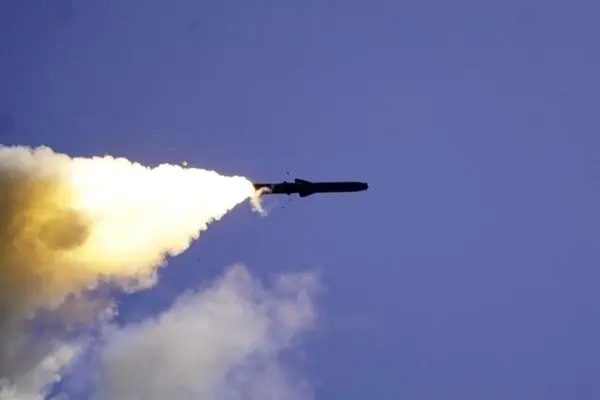 ببینید/ هند موشک کروز آزمایش کرد