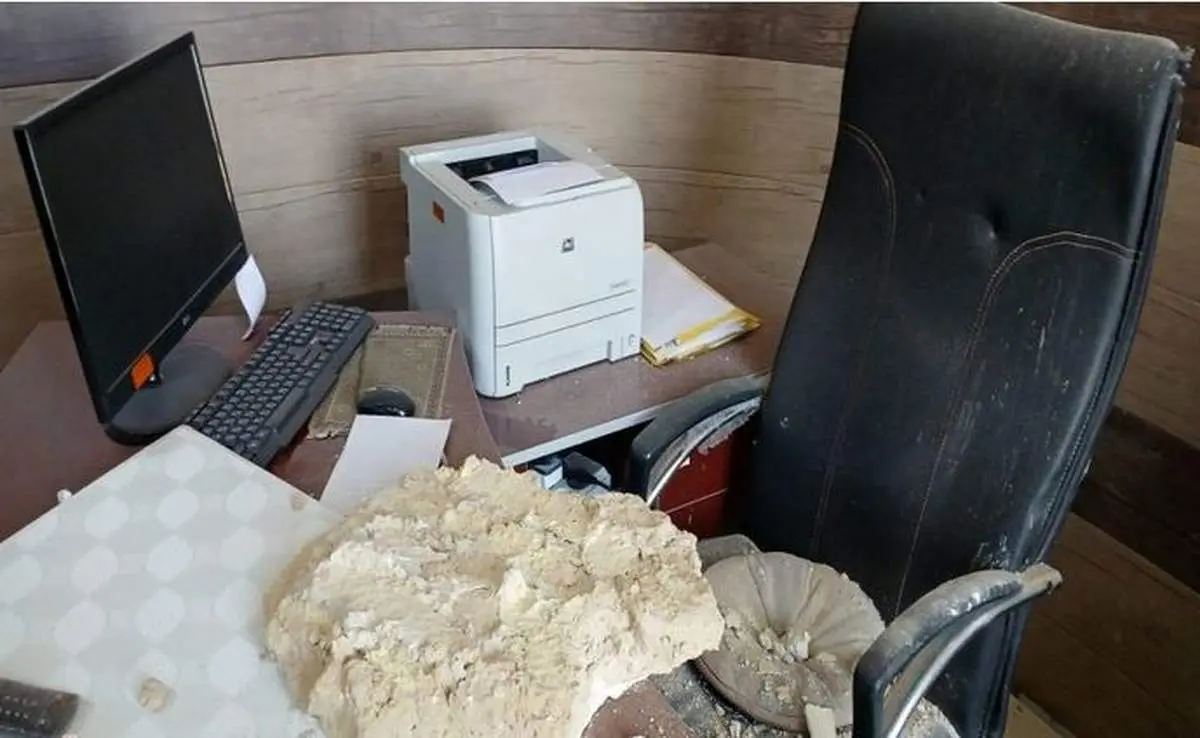 مدیر ورزش چرام بر اثر ریزش سقف ساختمان فرسوده مصدوم شد