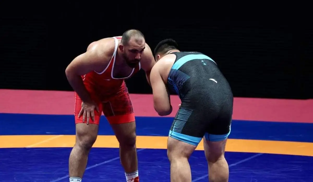 ۲ کشتیگیر ایران فینالیست شدند