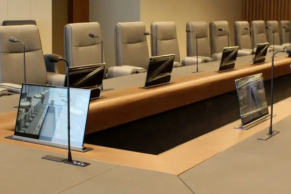 استراتژی تجهیز سالن کنفرانس در عصر اقتصاد هوشمند و بودجه‌ سخت‌گیرانه