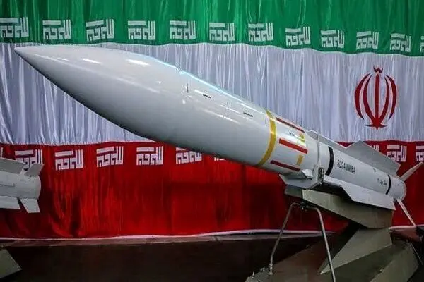 عزیزی: امنیت ملی ایران خط قرمز ماست
