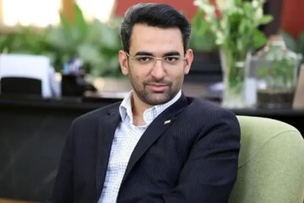 پاسخ آذری‌جهرمی به ادعای ثابتی: او کودک نیست