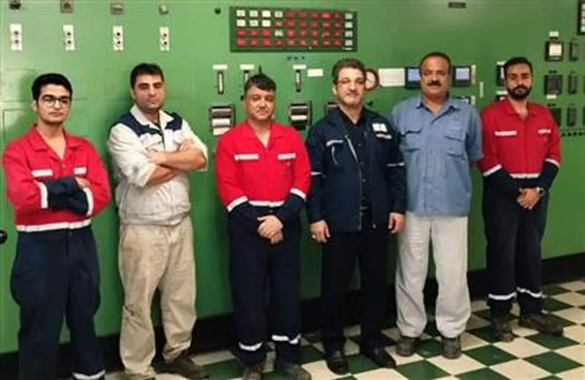 دیدار سرزده سرپرست منابع انسانی مناطق نفتخیز جنوب با کارکنان واحدهای عملیاتی نفت و گاز مارون