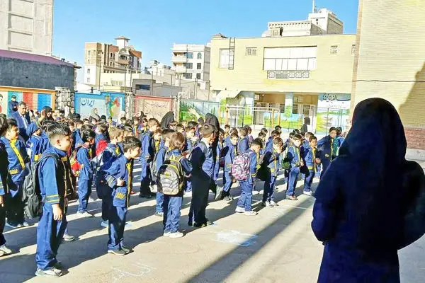 چه لزومی برای کاهش سن ورود به مدرسه است؟