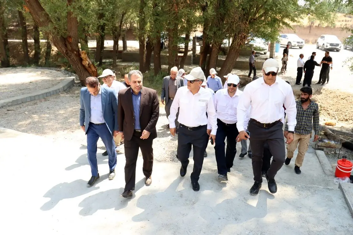 بازدید مدیرعامل شرکت نفت مناطق مرکزی ایران از میدان گازی مختار در استان کهگیلویه و بویراحمد