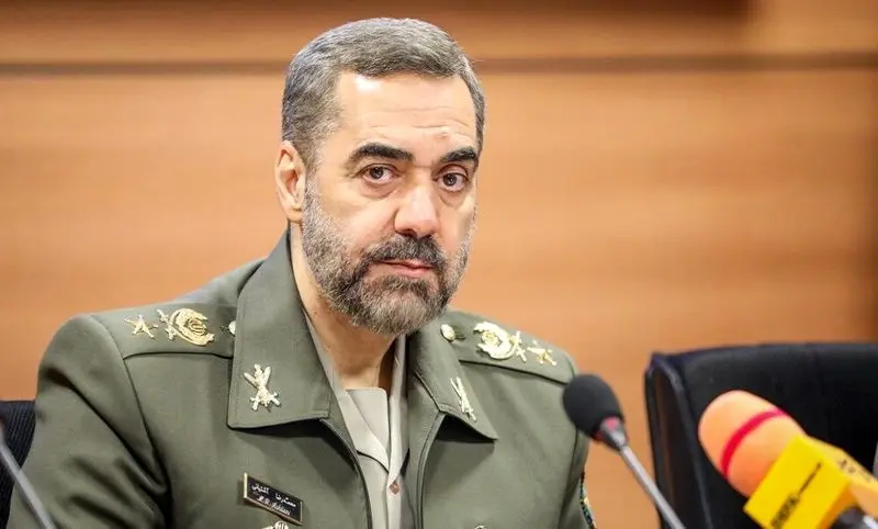 هشدار وزیر دفاع به کشورهای مداخله‌گر در امور ایران | ما در حال پیشرفت و دشمنان ما در نهایت استیصال هستند
