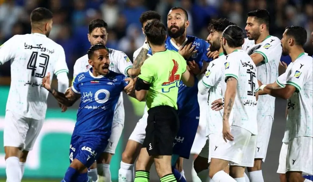 کارشناس داوری: روزبه چشمی باید اخراج میشد