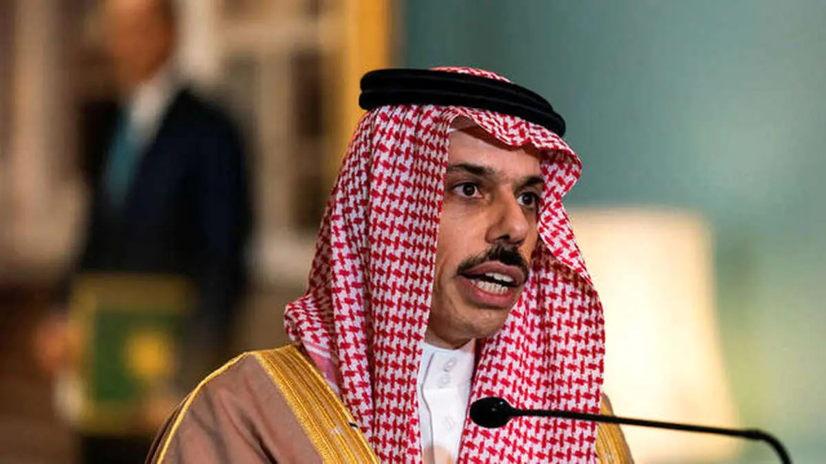 رای الیوم: بن فرحان حامل پیام پادشاه عربستان به تهران سفر می‌کند

