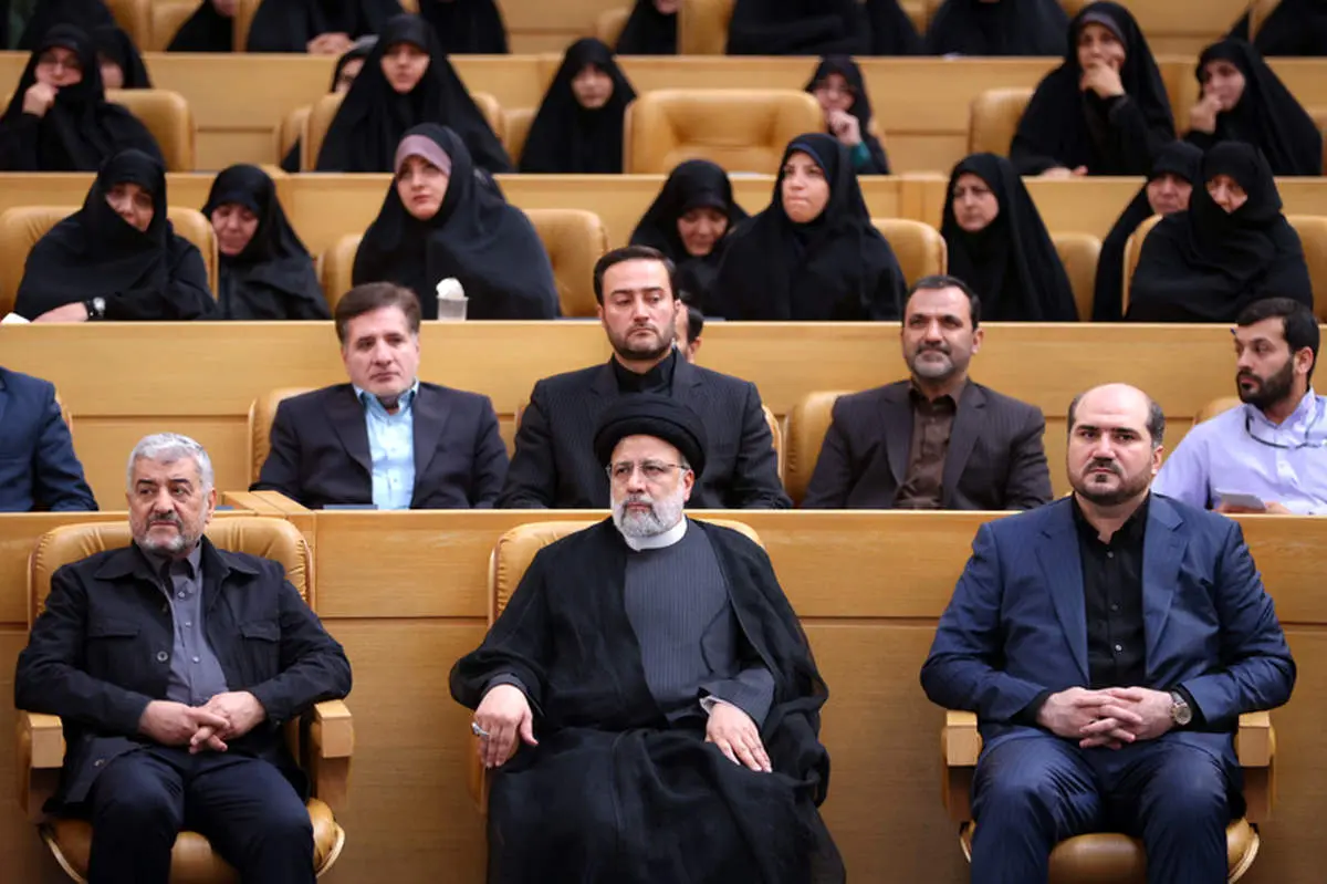 رئیسی: سلامت اداری ما مرهون نیروهای حزباللهی در ادارات است | مدیران دربرابر دخالت بیرونی ایستادگی کنند