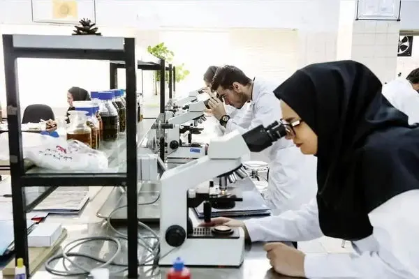 کارشناسان علوم آزمایشگاهی همچنان در انتظار نظام‌مند شدن