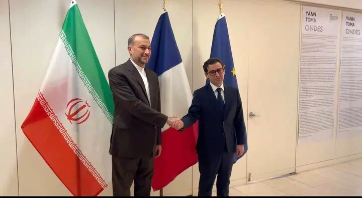 گفت‌وگوی وزرای امور خارجه ایران و فرانسه