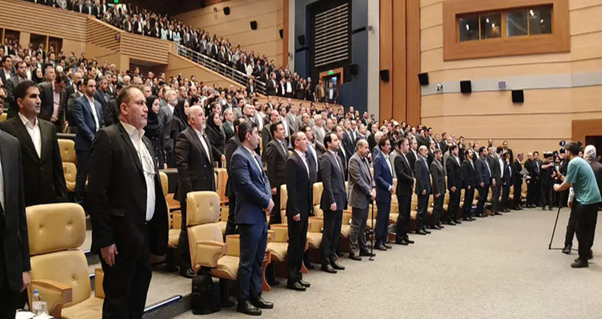 رونمایی از دو محصول جدید پتروشیمی جم