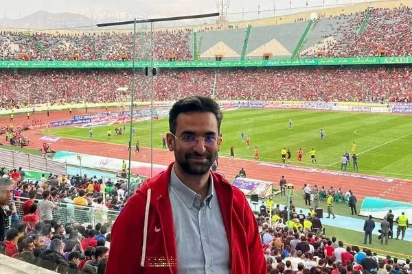 جواب دندان شکن باشگاه استقلال به آذری‌جهرمی؛ ۳ خرداد از خوردن شیرموز لذت ببر!
