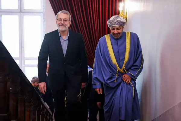 دعوت  لاریجانی برای مذاکره در مسقط؟