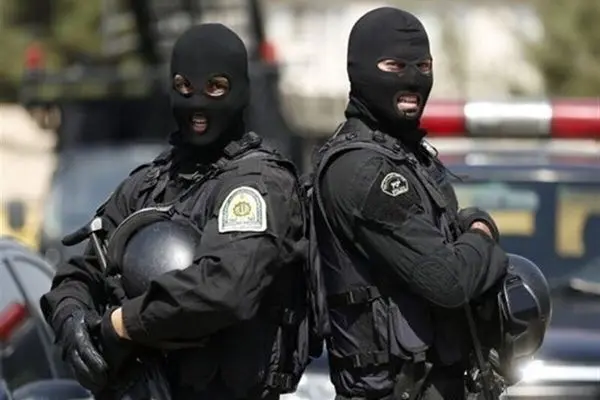 مخفیگاه زیرزمینی در رباط کریم لو رفت/ ویدئو