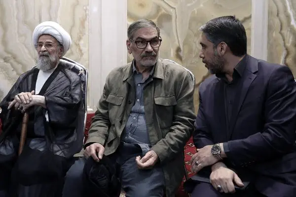 واکنش‌ شمخانی به ویدیوی عروسی دخترش: حرام‌زاده‌ها، من هنوز زنده‌ام
