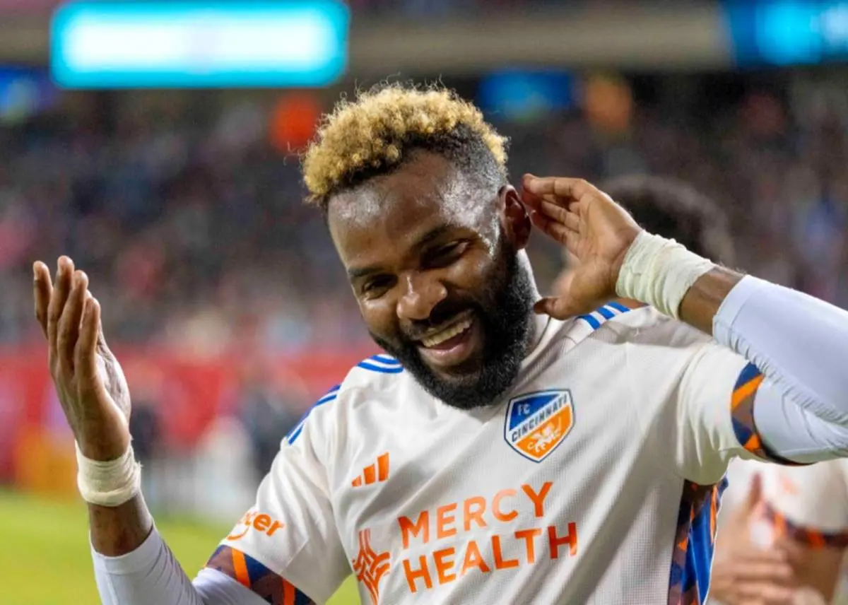 خانمها و آقایان ؛ نیانگ هم به پرسپولیس نیامد!