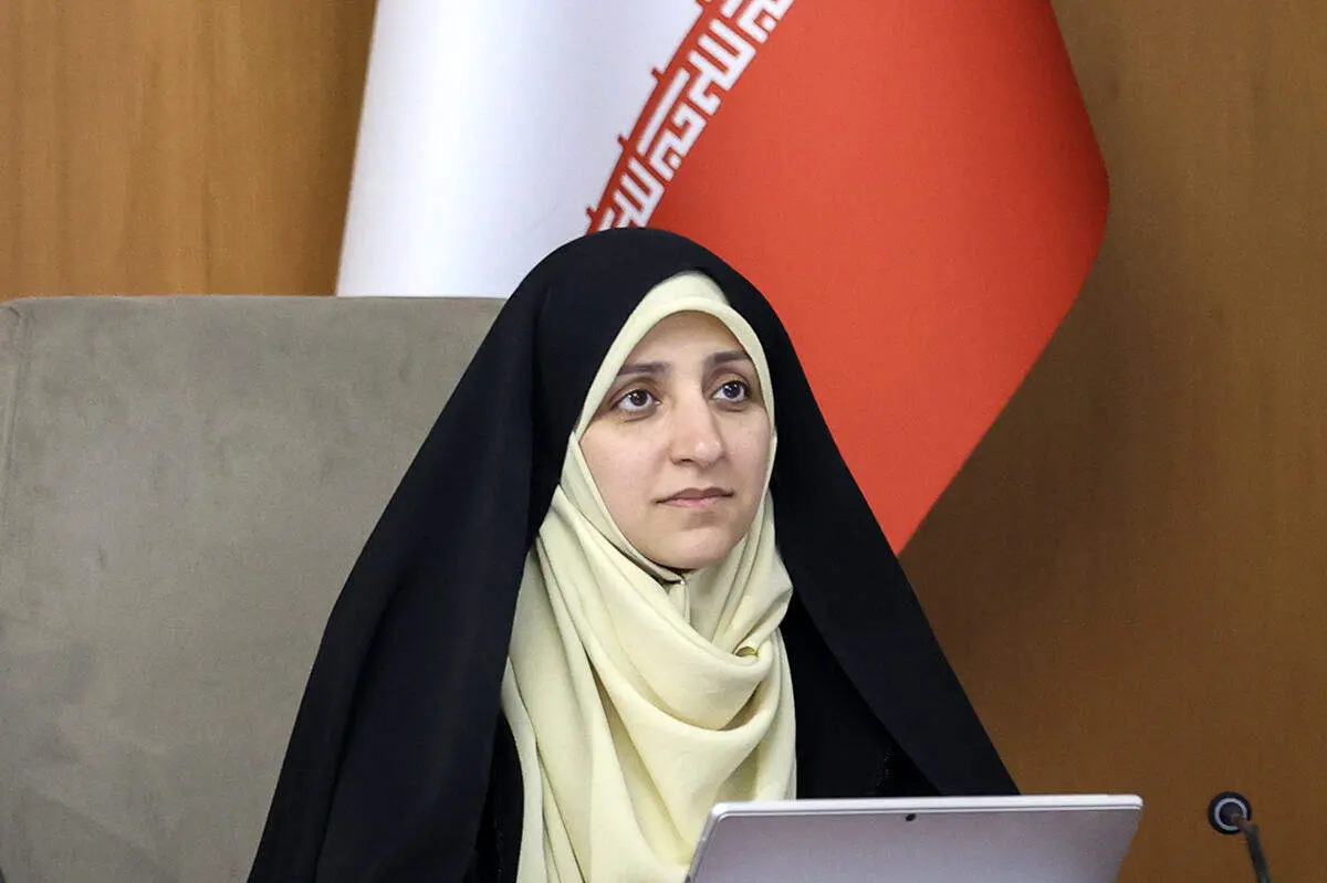 هنرمندان زن خارج از کشور می‌توانند بازگردند، چه برای زیارت چه برای دیدن اقوام

