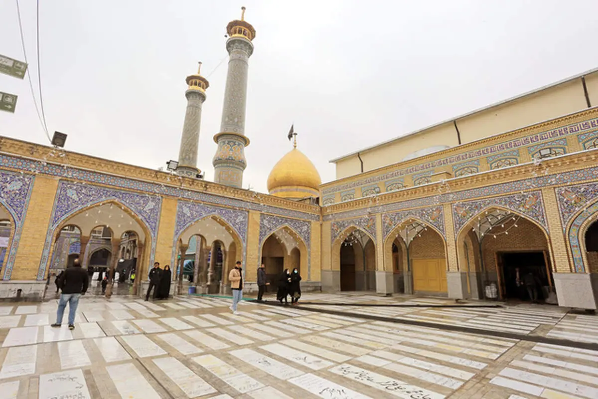 روابط عمومی آستان مقدس حضرت عبدالعظیم حسنی (ع) حذف چادر برای ورود به حرم را تکذیب کرد