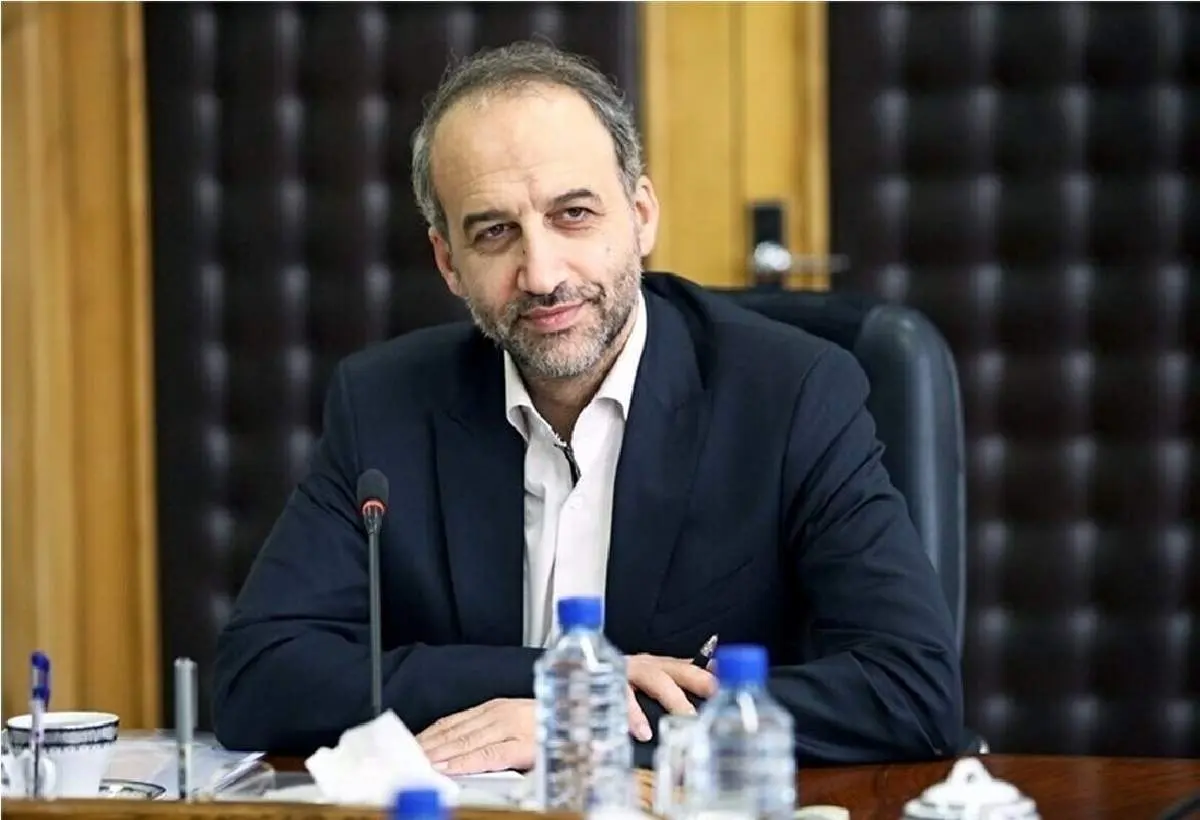 کنایه سرافراز به کاهش مشارکت در انتخابات