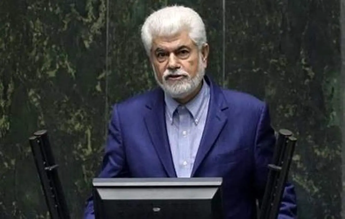 رییس کمیسیون بهداشت مجلس : حقوق و درآمد بالا علت مهاجرت پزشکان به کشورهای عربی