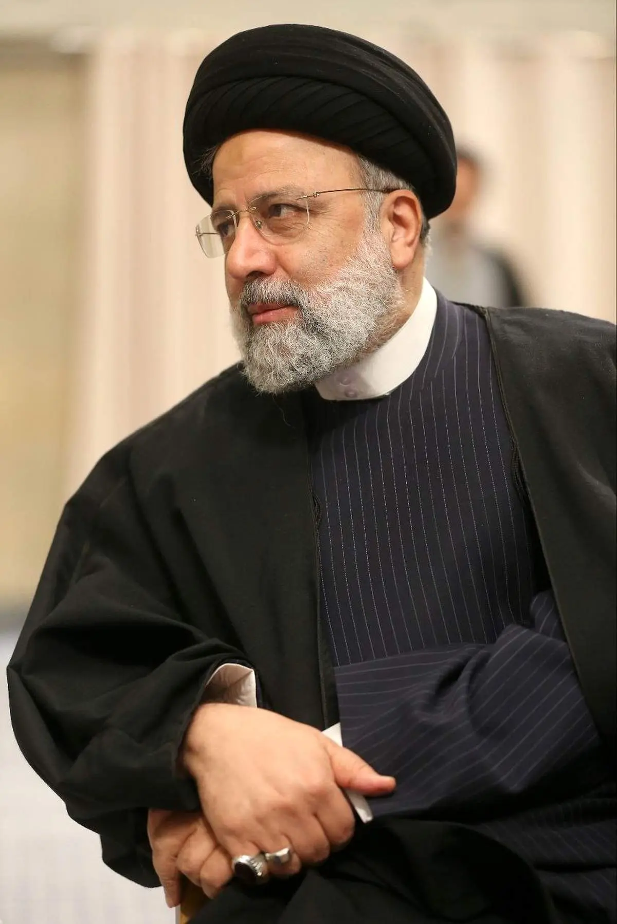 پیام تسلیت مدیر عامل شرکت آلومینای ایران در پی شهادت رییس‌جمهوری اسلامی ایران و همراهان 