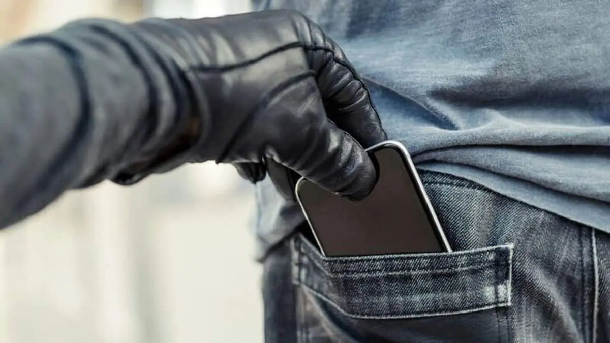 موبایل قاپ حرفهای در نازیآباد دستگیر شد