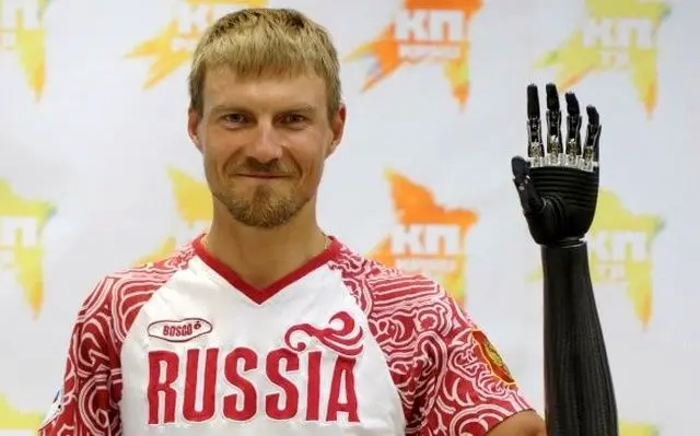  حمایت از اوکراین باعث محرومیت قهرمان دوچرخه‌سواری شد

