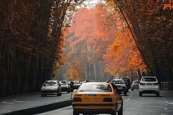 تصویری دیدنی از  خیابان ولیعصر ۷۵ سال پیش
