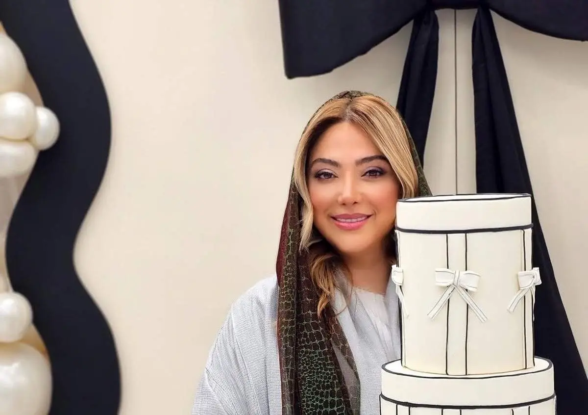 عکس نوروزی مریم سلطانی در کنار سفره هفتسین!