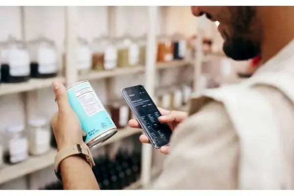 نحوه انتخاب برچسب‌ ها: راهنمای 2025 برای صنعت و تولید