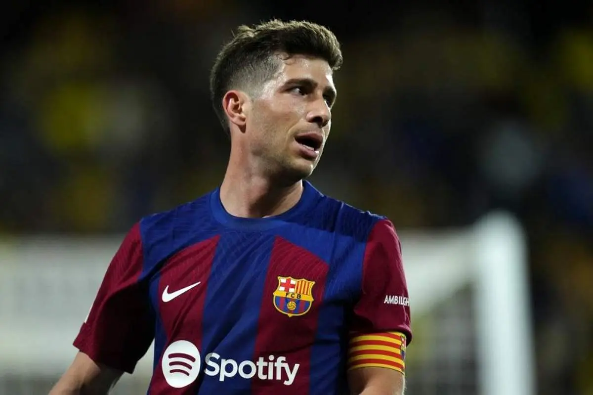 مشتریها برای کاپیتان بارسلونا صف کشیدند