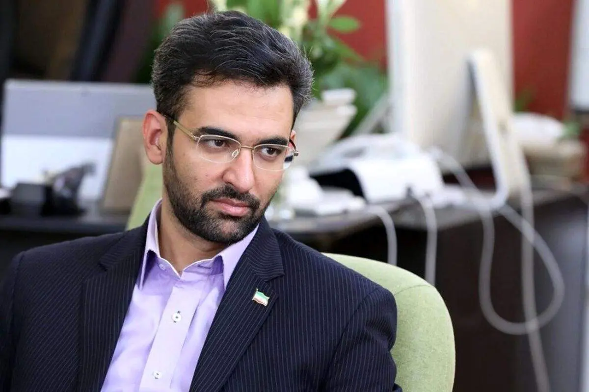 واکنش آذری جهرمی به حجاب برندگان خارجی جشنواره خورشید