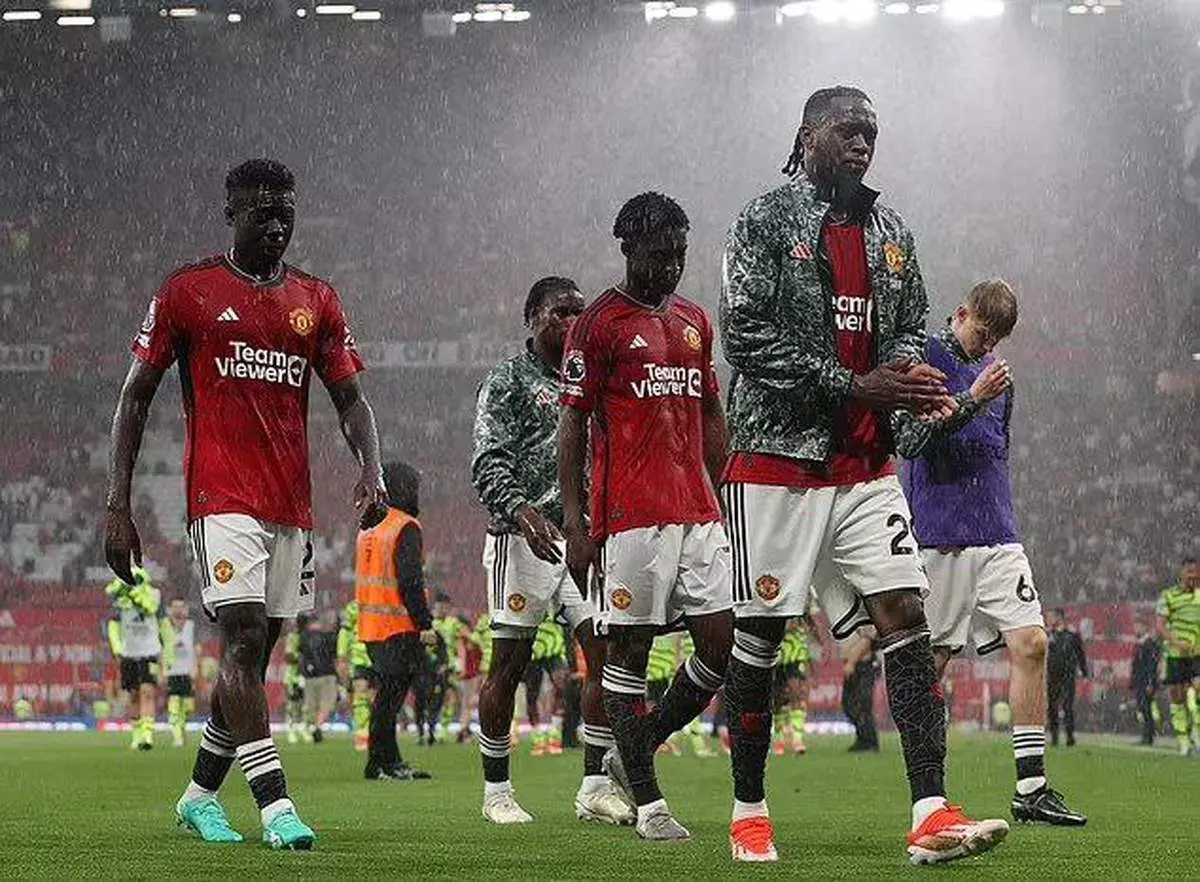 برخی از بازیکنان یونایتد نمی‌خواهند بازی کنند!