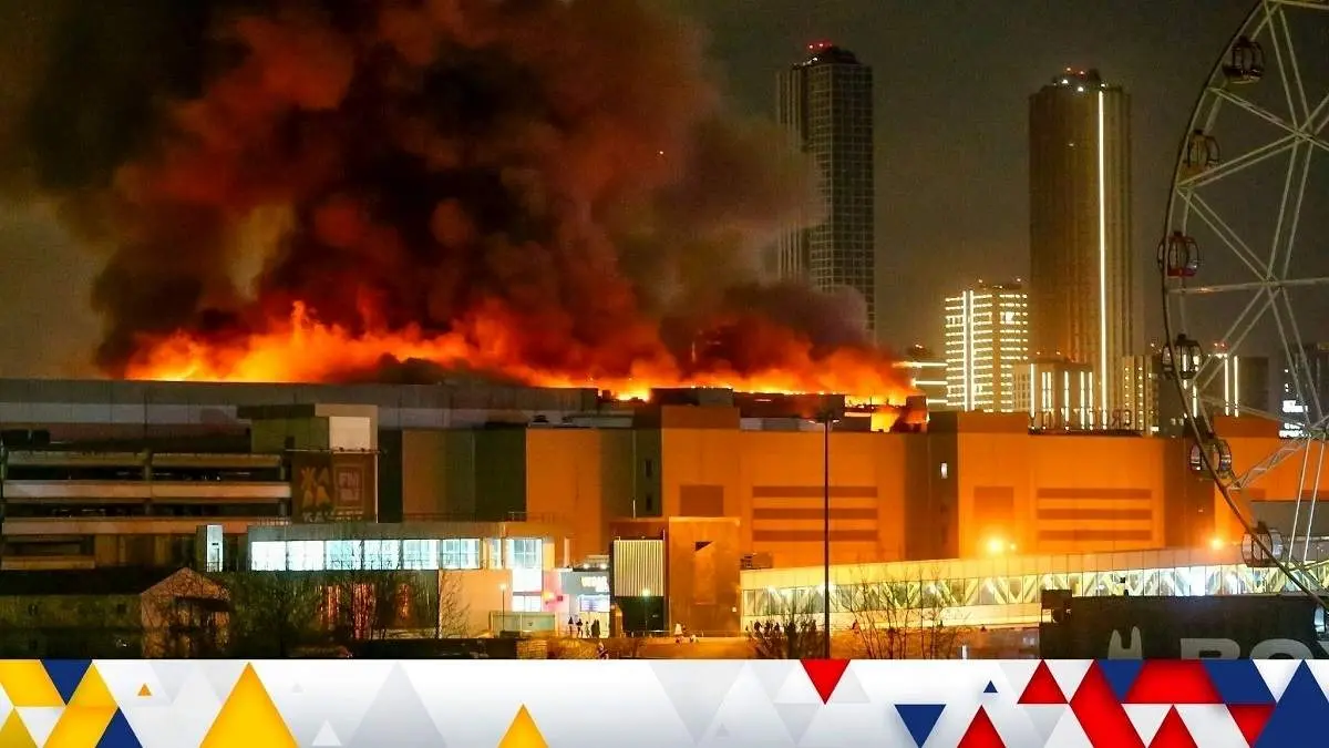 داعش مسکو را به خاک و خون کشید/ 40کشته تاکنون/ فرار مردم از کروکوس/ فیلم