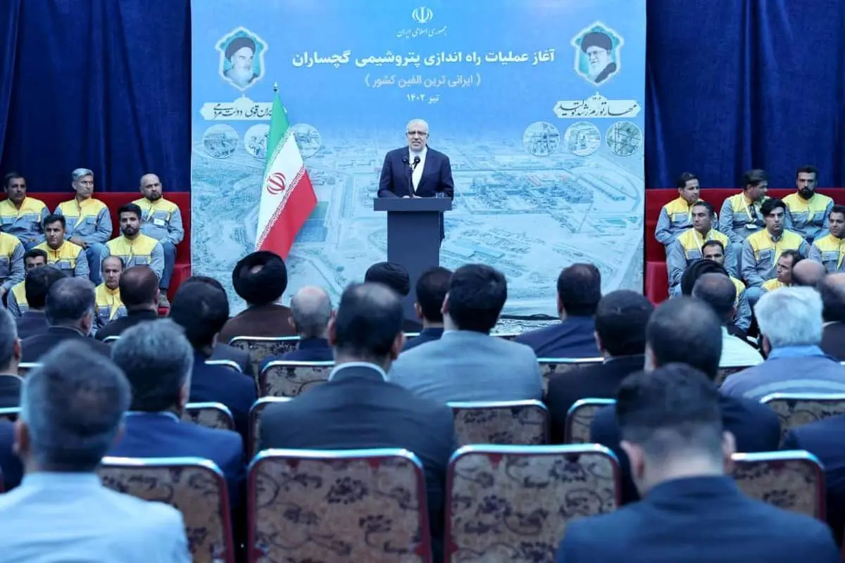 راهاندازی پتروشیمی گچساران گامی در مسیر توسعه زنجیره ارزش پتروشیمی کشور است/ پتروشیمی دهدشت تا پایان سال آینده به بهرهبرداری میرسد/ طرح پتروشیمی گچساران ۳ هزار اشتغال ایجاد کرد