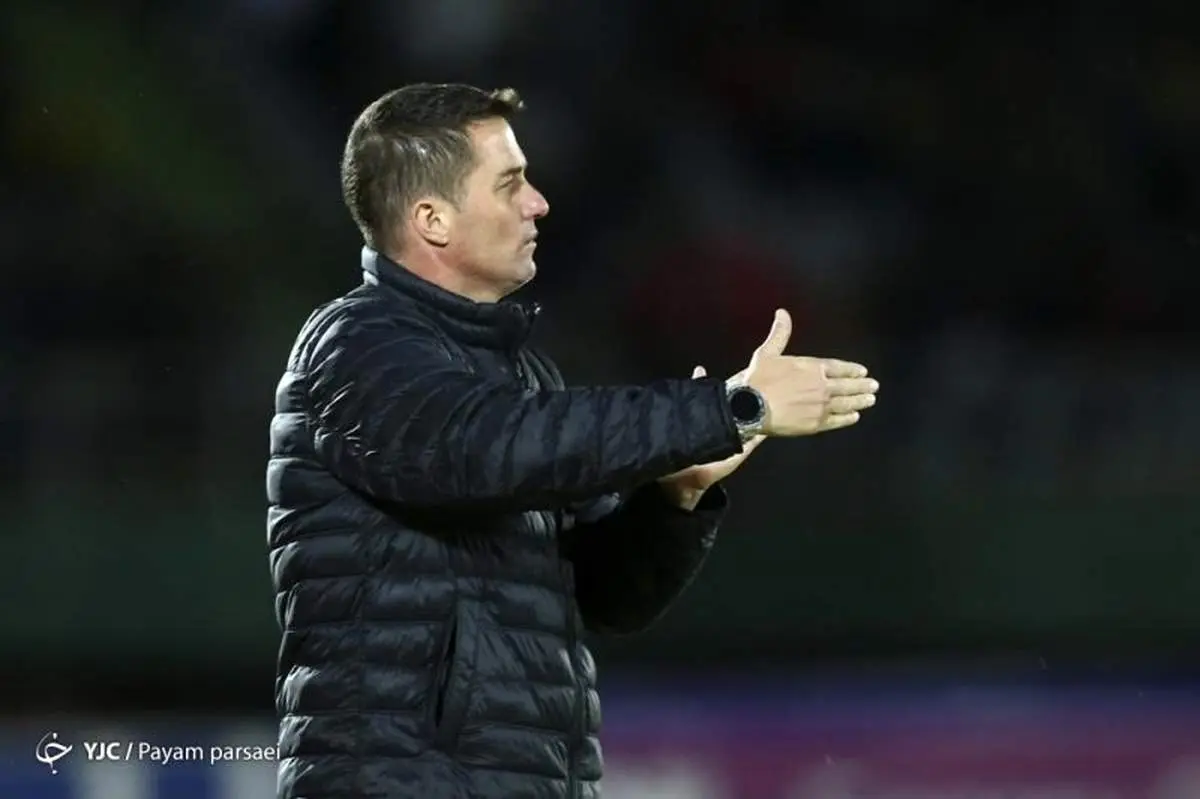 اوسمار با تیپ متفاوت در ورزشگاه