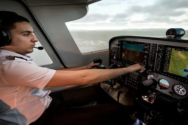 ببینید/ تصاویری از آموزش پرواز با سوخو ۵۷ به خلبانان ایرانی