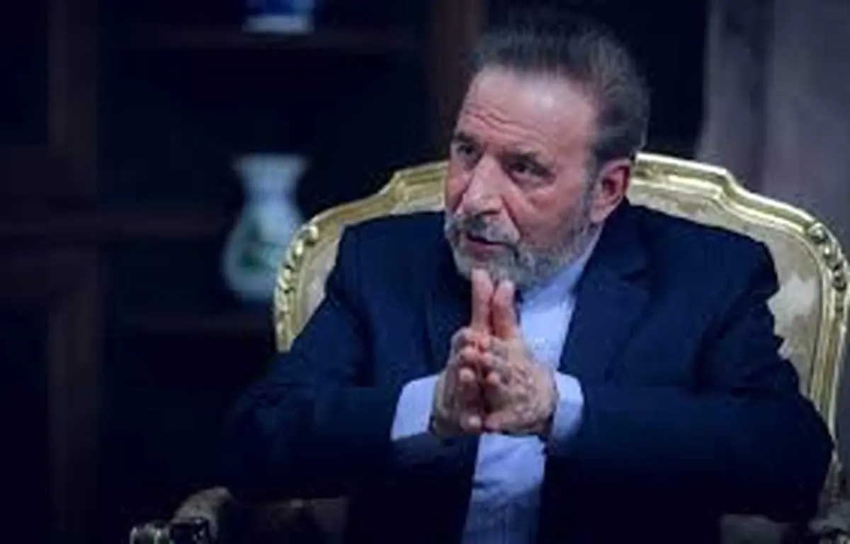 واعظی: بهتر است با افراد داخل آمریکا با ترامپ مذاکره کنیم نه  کشورهای ثالث