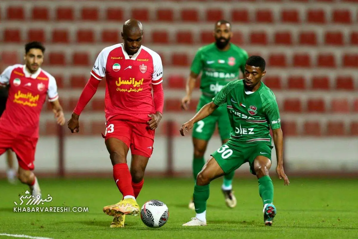 پیراهن جنجالی پرسپولیس بر تن عبدالکریم حسن