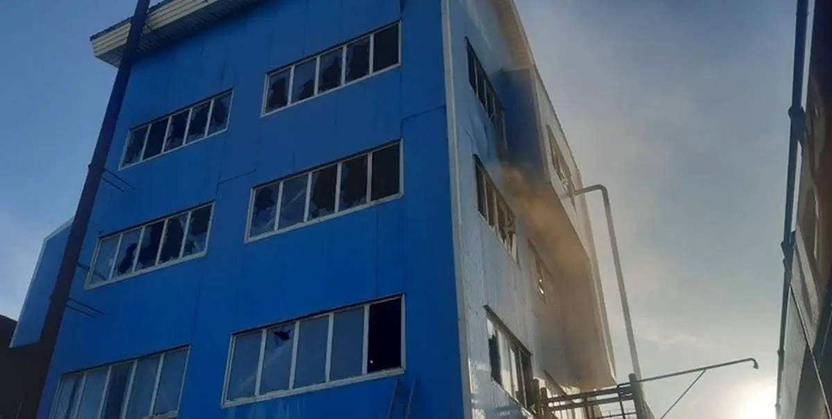 دانشگاه آزاد قلهک آتش گرفت