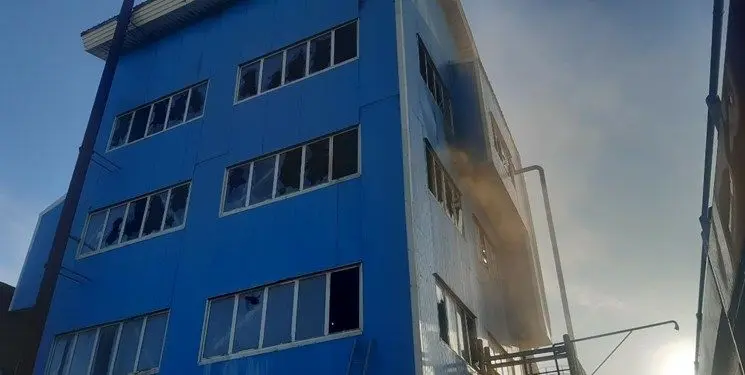 دانشگاه آزاد قلهک آتش گرفت