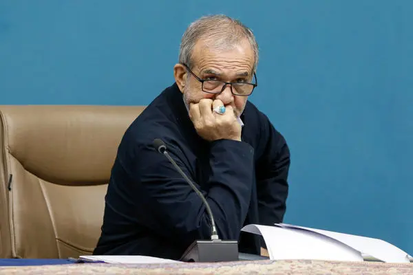 پیام شبانه پزشکیان به مردم ایران/ نقصان و قصور از ماست؛ گرفتاری ها را حل می کنیم