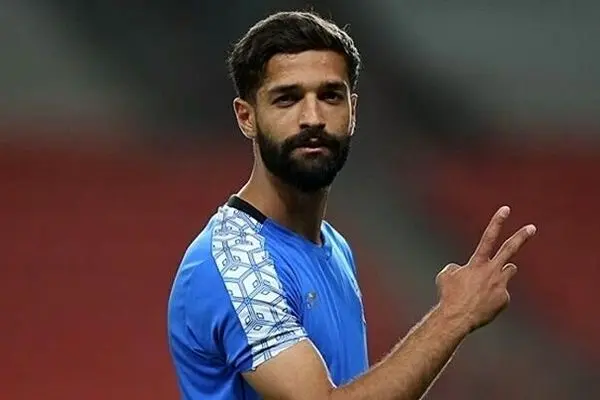 فوری/  آرمین سهرابیان از استقلال اخراج شد