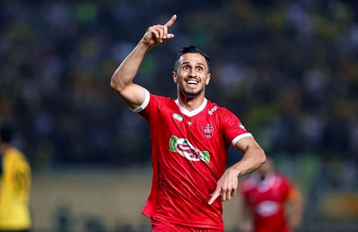 علیپور در پرسپولیس ماندنی شد؟