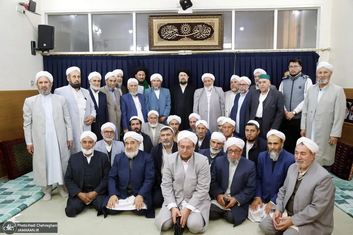 عکس علمای اهل سنت با سیدحسن خمینی