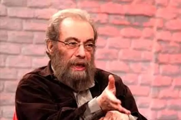 ببینید/ شهاب عباسی: فراستی کل سینمای ایران را قهوه ای کرده است 