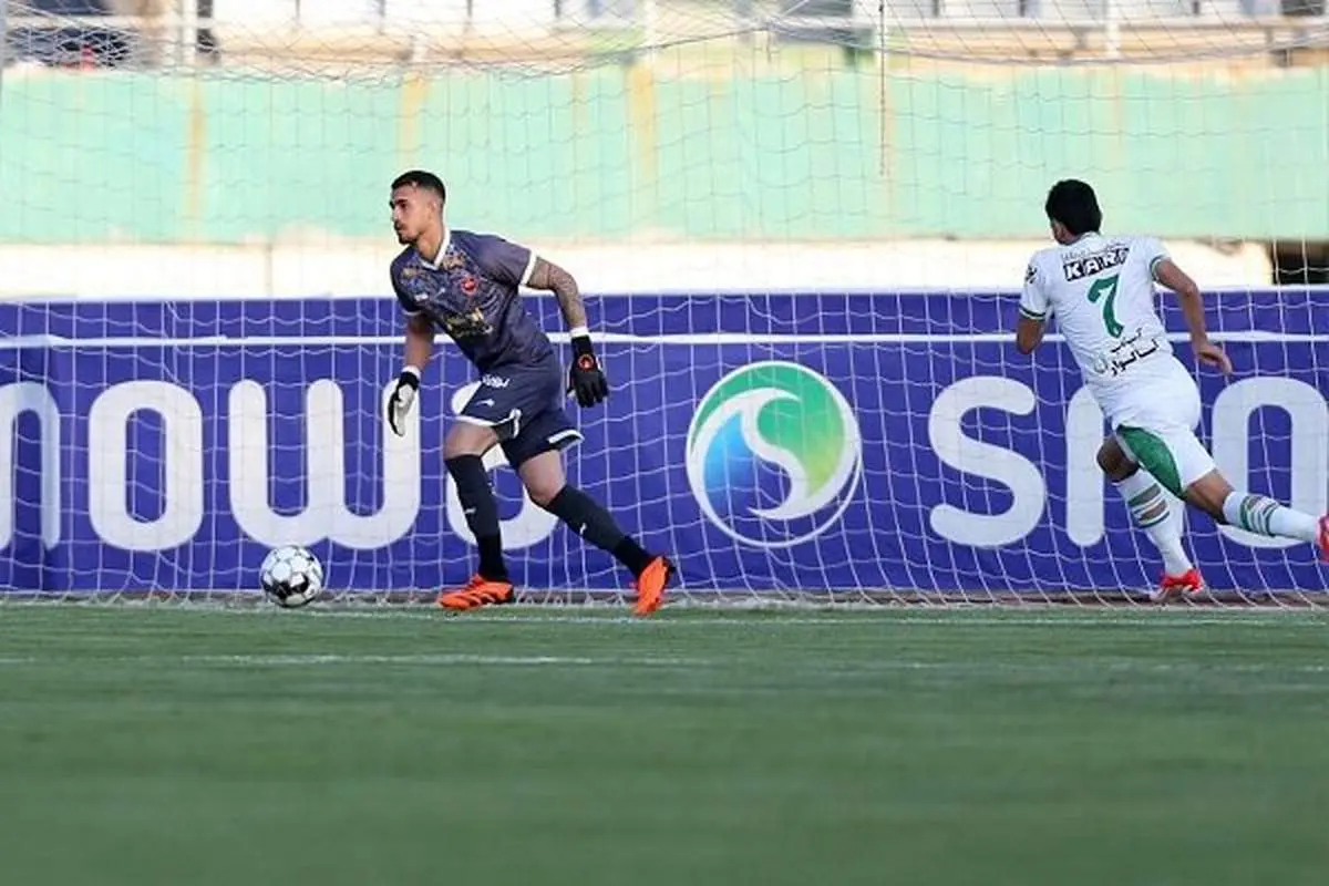 دروازهبان پرسپولیس برای بازی با  ذوب آهن مشخص شد