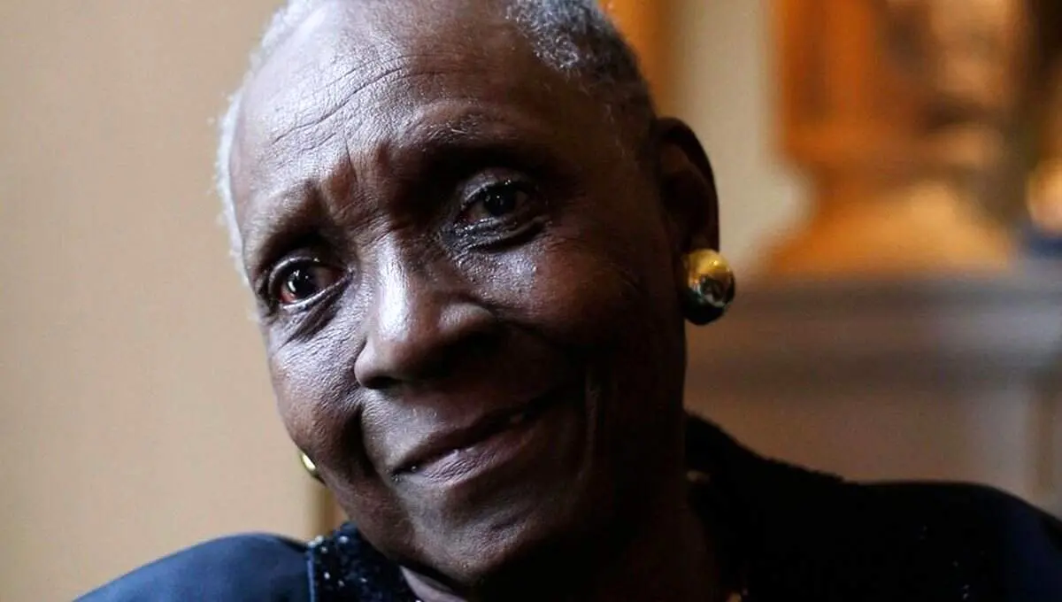 برنده جایزه جایگزین نوبل ادبیات درگذشت